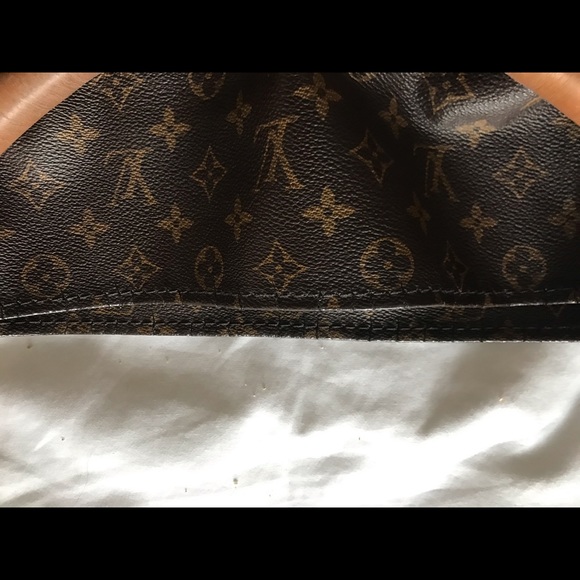 LOUIS VUITTON BAG - Picture 4 of 9
